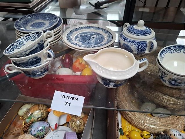 Vaatwerk - afbeelding 1 van  6