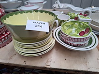 Vaatwerk - afbeelding 1 van  3