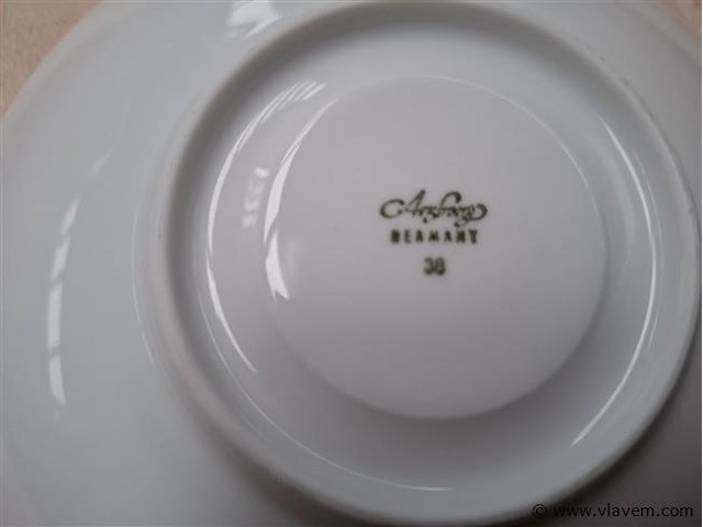 Vaatwerk - afbeelding 2 van  2