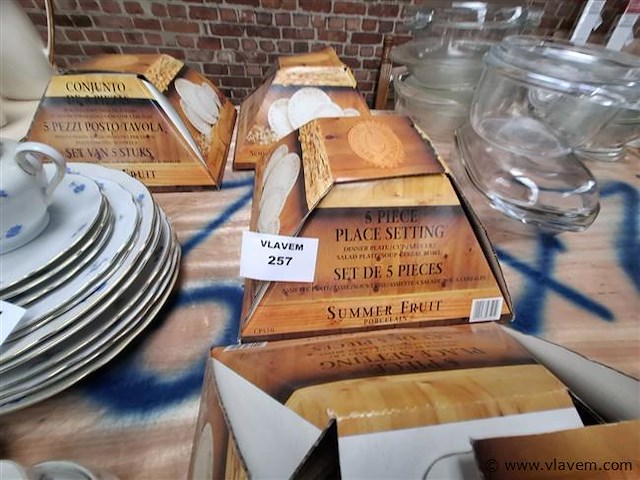 Vaatwerk - afbeelding 1 van  1