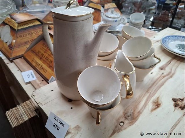 Vaatwerk - afbeelding 1 van  3