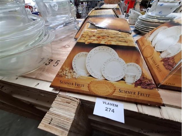 Vaatwerk - afbeelding 1 van  1