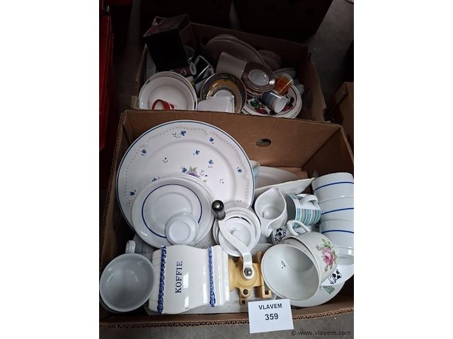 Vaatwerk - afbeelding 1 van  3