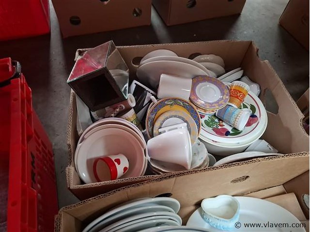 Vaatwerk - afbeelding 2 van  3