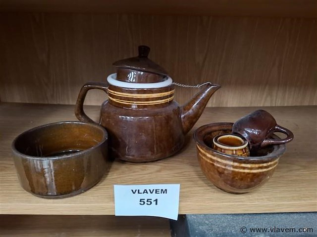 Vaatwerk - afbeelding 1 van  1