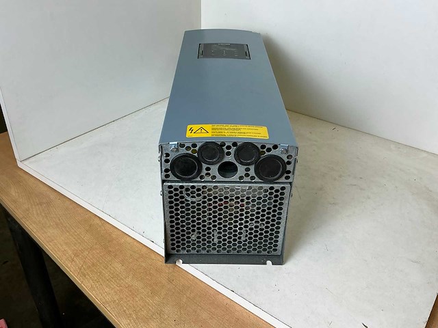 Vacon cn18,5cxs4g2i1 frequentieregelaar - afbeelding 6 van  6