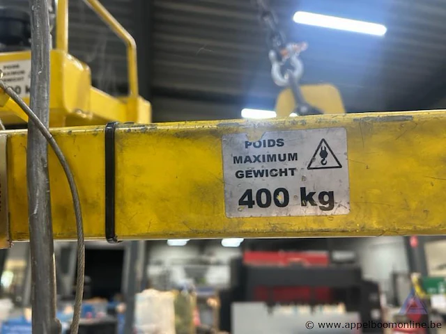 Vacuümheffer met takel van het merk gedi, met een maximale hefcapaciteit van 400 kg. voorzien van een afstandsbediening - afbeelding 3 van  4