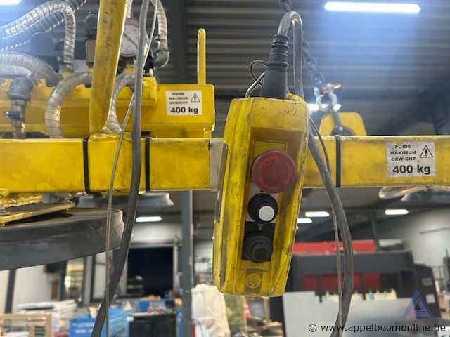 Vacuümheffer met takel van het merk gedi, met een maximale hefcapaciteit van 400 kg. voorzien van een afstandsbediening - afbeelding 4 van  4