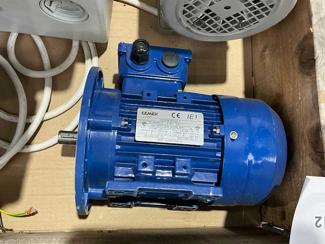 Vacuümpomp en elektromotoren - afbeelding 8 van  17