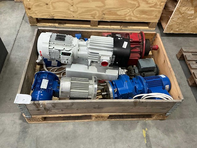 Vacuümpomp en elektromotoren - afbeelding 1 van  17