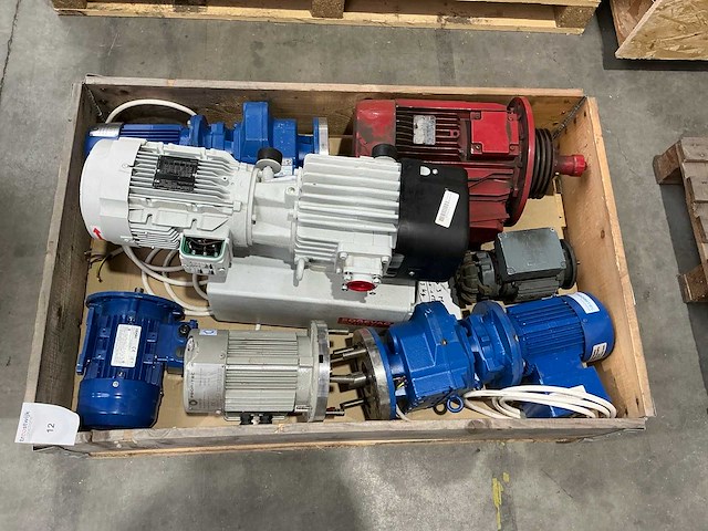 Vacuümpomp en elektromotoren - afbeelding 10 van  17