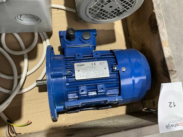 Vacuümpomp en elektromotoren - afbeelding 15 van  17