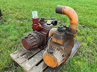 Vacuümpomp gereviseerd (2x) - afbeelding 1 van  5