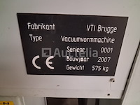 Vacuümthermovormmachine vti brugge 2007 - afbeelding 3 van  3