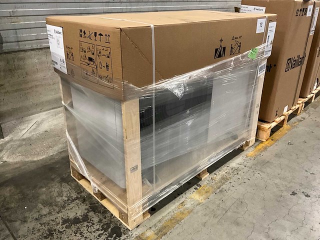 Vaillant arotherm plus vwl 55/6 a 230v s2 warmtepomp - afbeelding 1 van  9