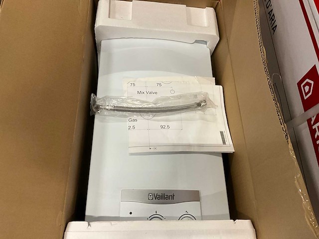 Vaillant atmomag mag 144/1 g(e-be) gasgestookte doorstroomgeiser - afbeelding 1 van  6