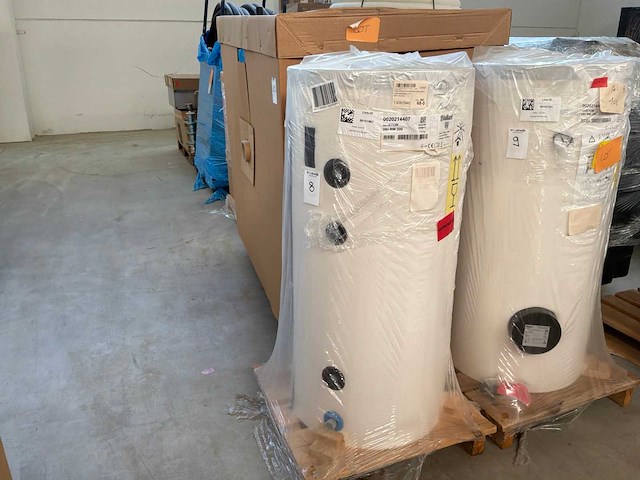 Vaillant unistore vih rw 200 warmwaterboiler voor combi warmtepompen - afbeelding 1 van  2