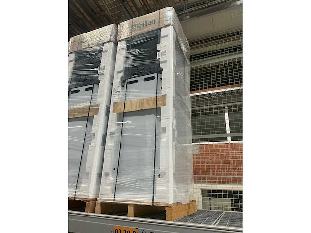 Vaillant unitower vwl 58/5 is hydraulische module warmtepomp - afbeelding 2 van  3