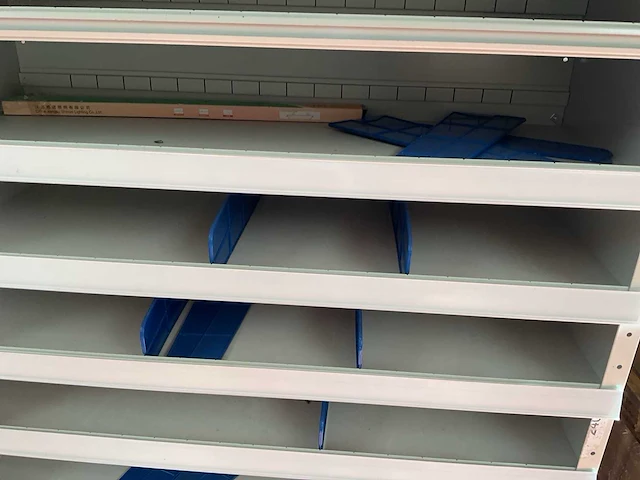 Vakken kast en kastje - afbeelding 13 van  13