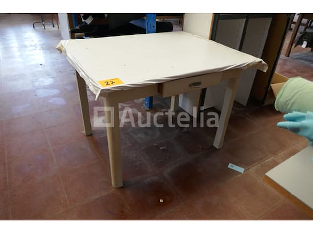 Vakkenkasten en tafels - afbeelding 5 van  9