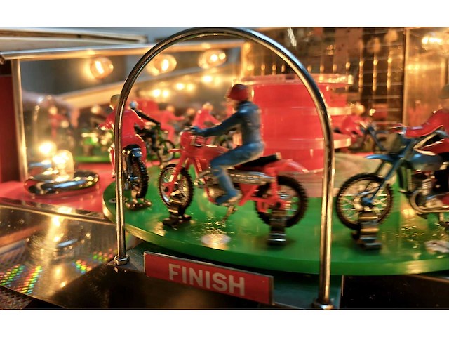 Valco - motors - coin pusher - afbeelding 4 van  9