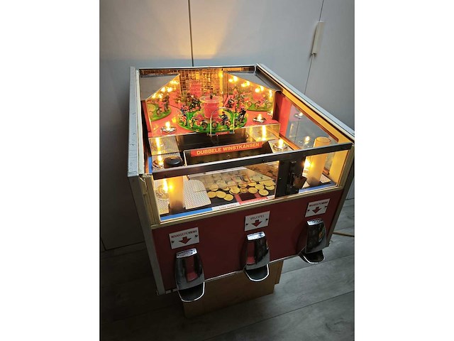 Valco - motors - coin pusher - afbeelding 7 van  9