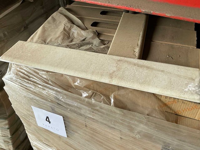 Vall d’alba km 4 plint (ca. 600x) - afbeelding 1 van  5