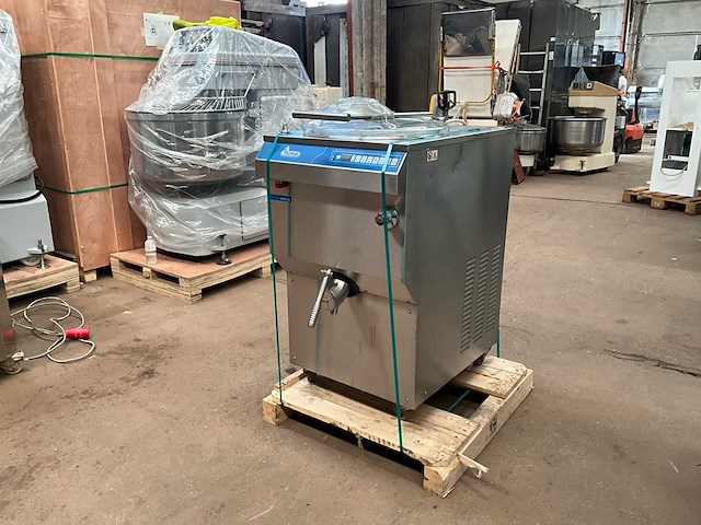 Valmar chef cream 60 q ijsmachine - afbeelding 1 van  8