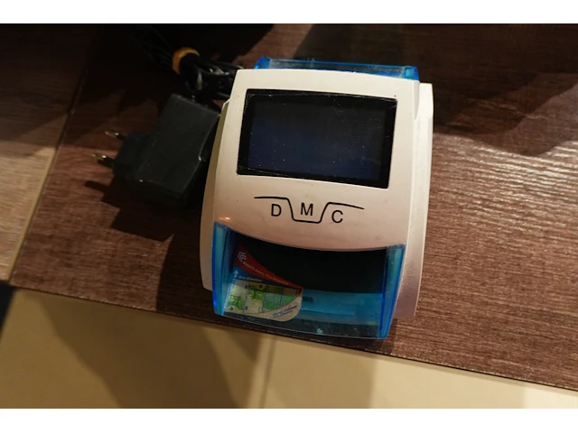 Valsgelddetector voor bankbiljetten - afbeelding 1 van  4