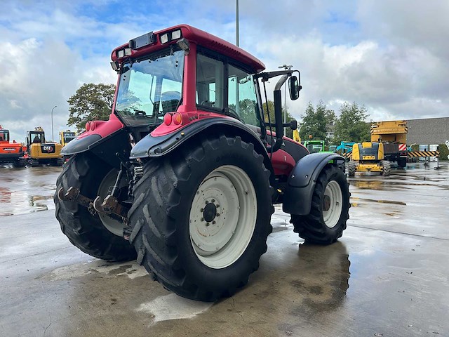 Valtra - t150 - vierwielaangedreven landbouwtractor - afbeelding 3 van  33