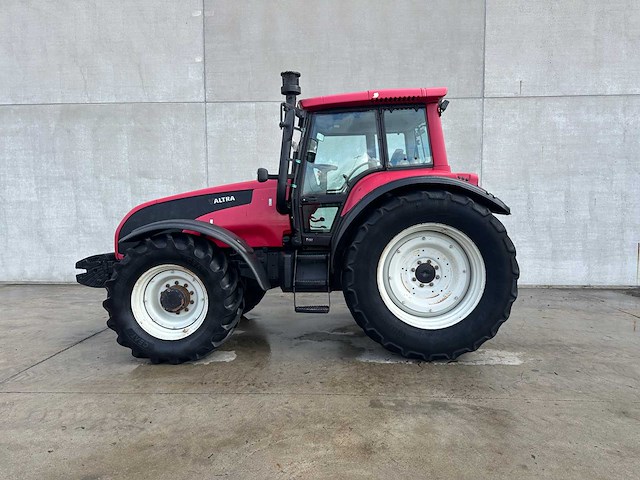Valtra - t150 - vierwielaangedreven landbouwtractor - afbeelding 31 van  33