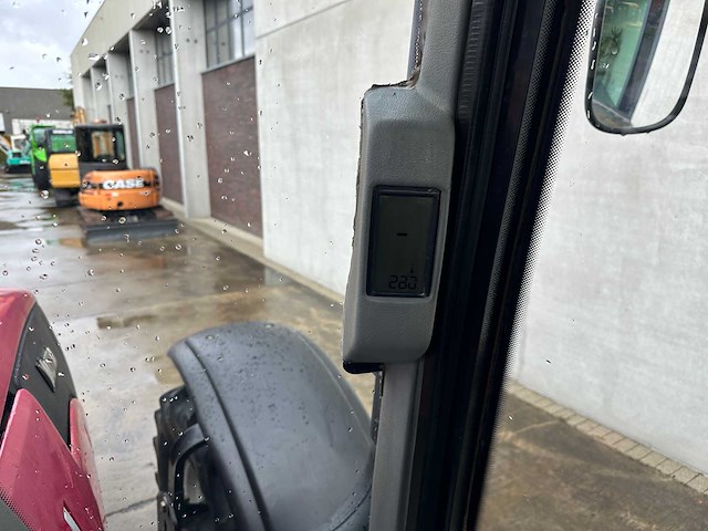 Valtra - t150 - vierwielaangedreven landbouwtractor - afbeelding 27 van  33