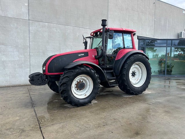 Valtra - t150 - vierwielaangedreven landbouwtractor - afbeelding 32 van  33