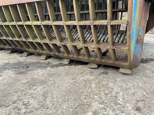 Van dalfsen mobile screeningsbak - afbeelding 3 van  9