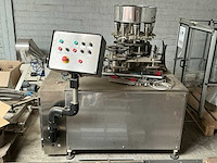 Van dijk industries rvs carouselvulmachine - afbeelding 1 van  7