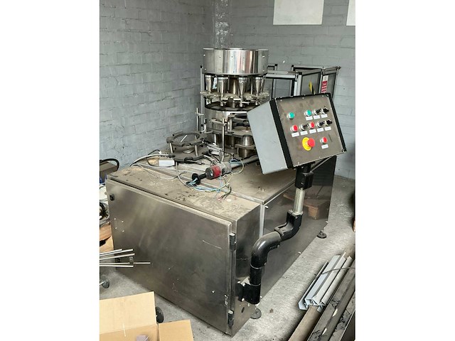 Van dijk industries rvs carouselvulmachine - afbeelding 2 van  7