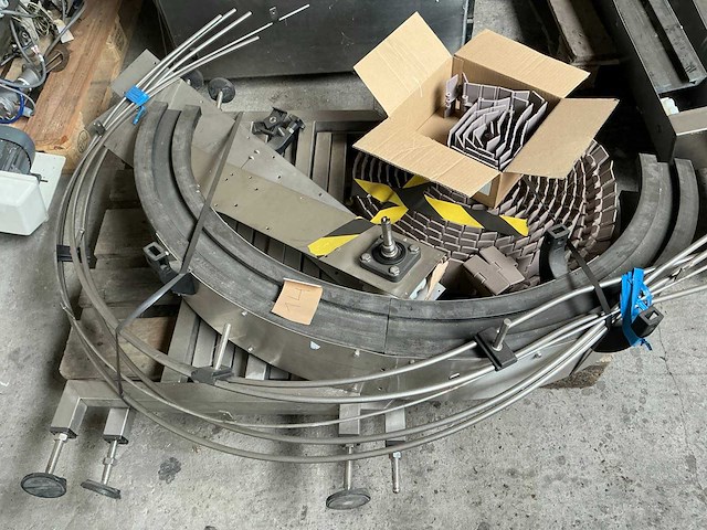 Van dijk industries rvs carouselvulmachine - afbeelding 6 van  7