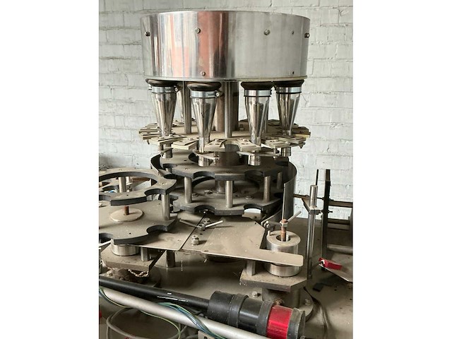 Van dijk industries rvs carouselvulmachine - afbeelding 3 van  7