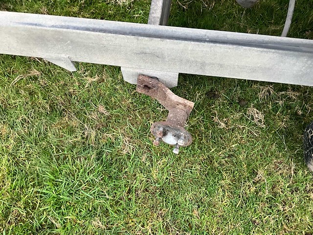 Van hoecke 750kg (manuele kipper) - afbeelding 9 van  20