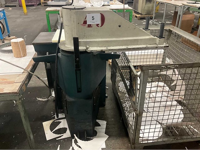 Van oversteeg se 20 stansmachine - afbeelding 1 van  5