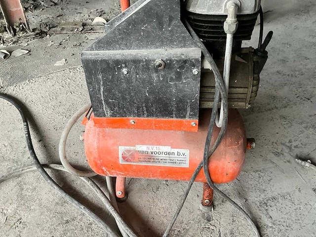Van voorden luchtcompressor - afbeelding 4 van  6