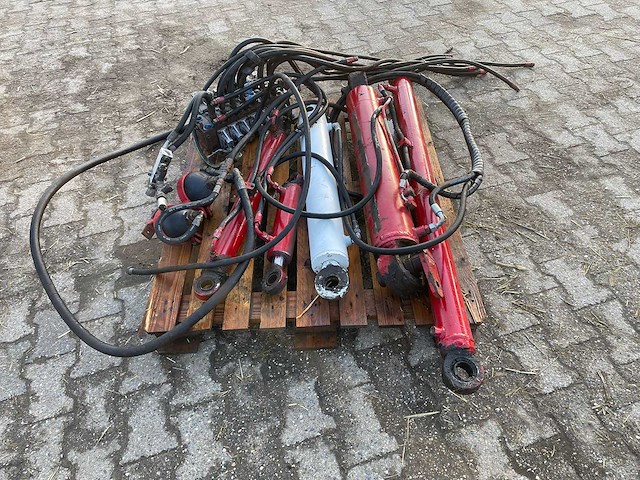 Vandaele - onderdelen arm-/klepelmaaier - afbeelding 1 van  12