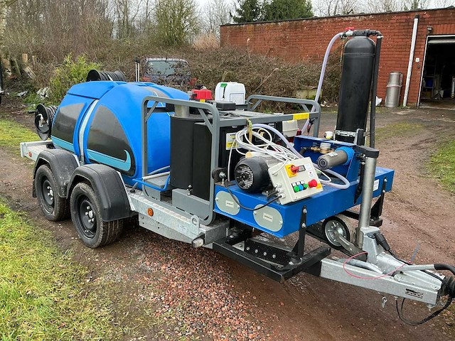 Vandaele - osmose hogedruk aanhangwagen + drone dji matrice 350 rtk - afbeelding 47 van  49