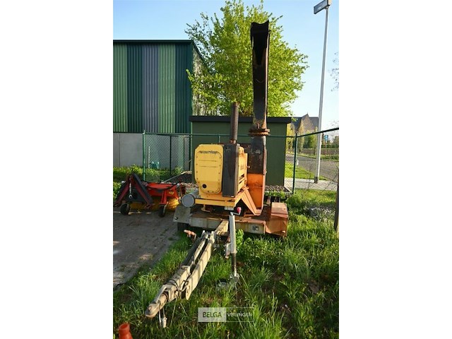 Vandaele hakselaar op aanhangwagen - afbeelding 14 van  15