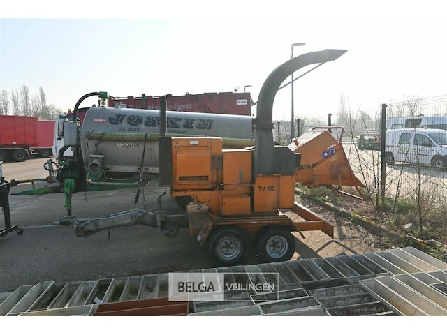 Vandaele houtversnipperaar op aanhangwagen - afbeelding 3 van  18