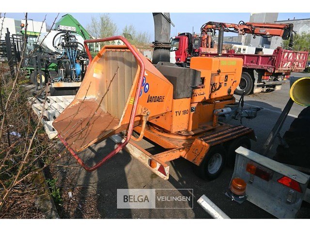 Vandaele houtversnipperaar op aanhangwagen - afbeelding 4 van  18