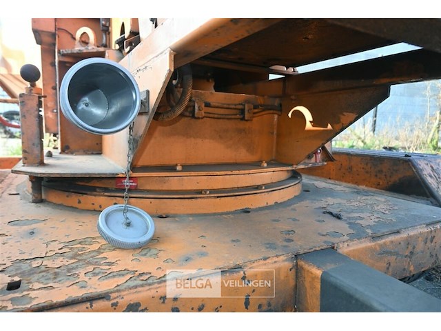 Vandaele houtversnipperaar op aanhangwagen - afbeelding 10 van  18