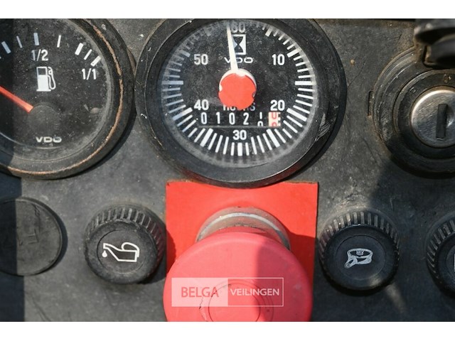 Vandaele houtversnipperaar op aanhangwagen - afbeelding 15 van  18