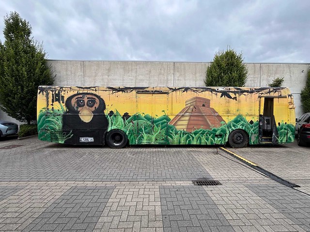 Vanhool escape room touringcar - afbeelding 23 van  51