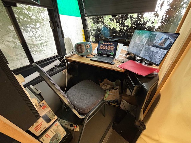 Vanhool escape room touringcar - afbeelding 1 van  7